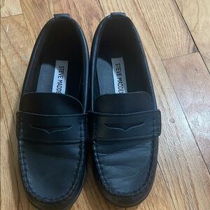 Steve Madden Classic Black Loafers